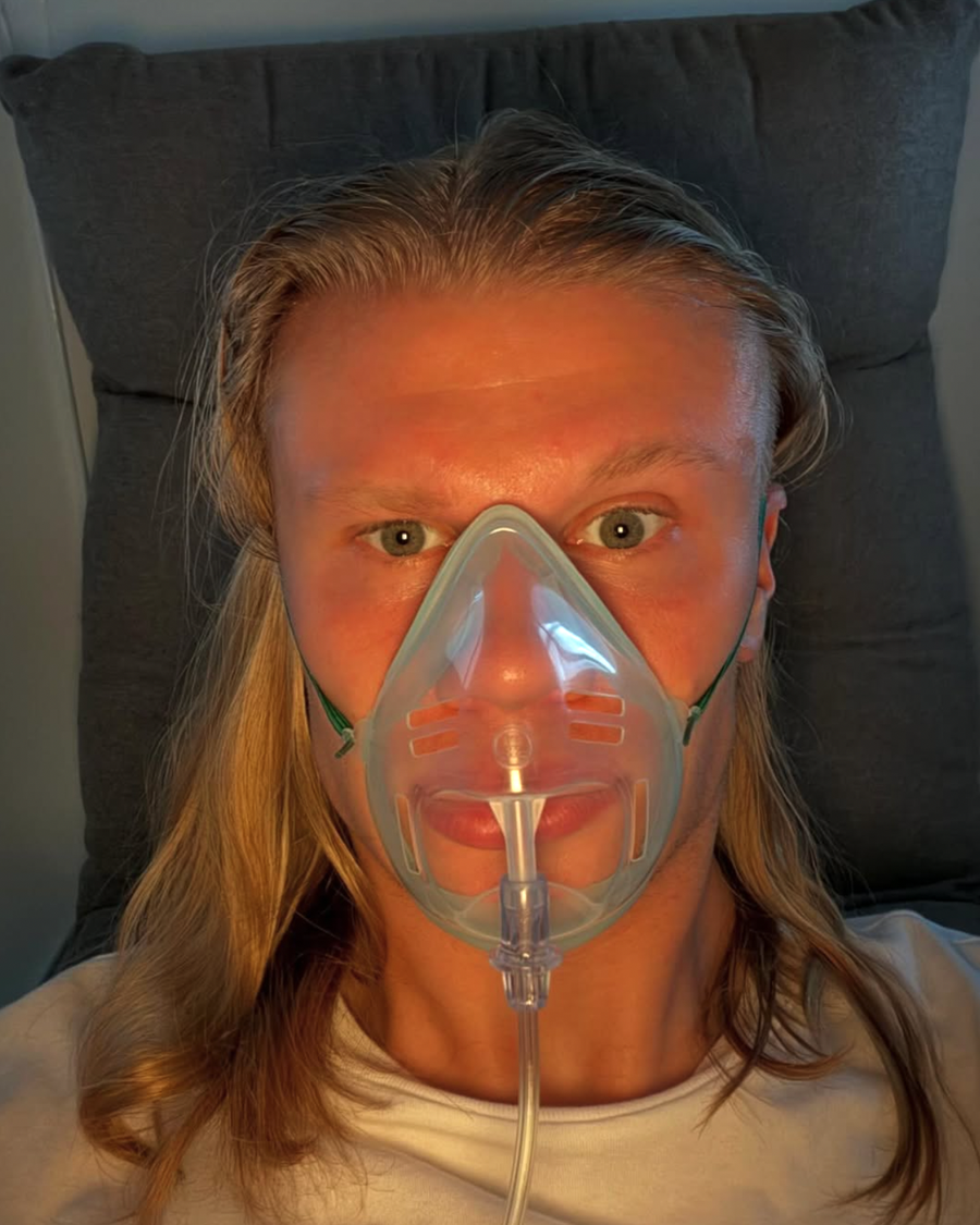 Erling Haaland oxygen therapy
