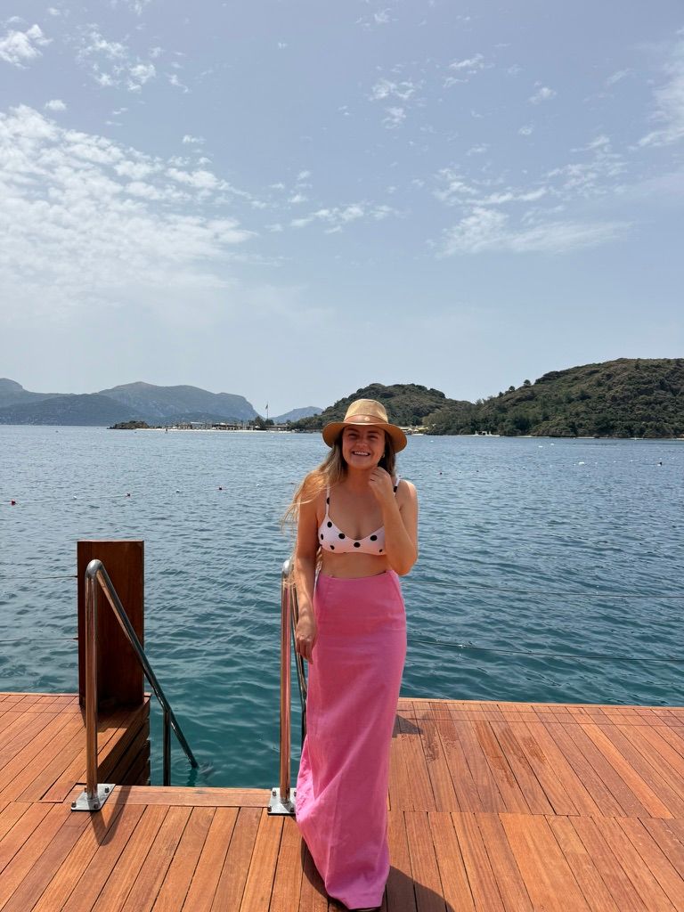Lauren Cunningham at D Maris Bay